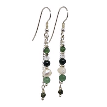 Smukke sølv øreringe med perler og sten i forskellige grønne farver fra Risvig Jewelry